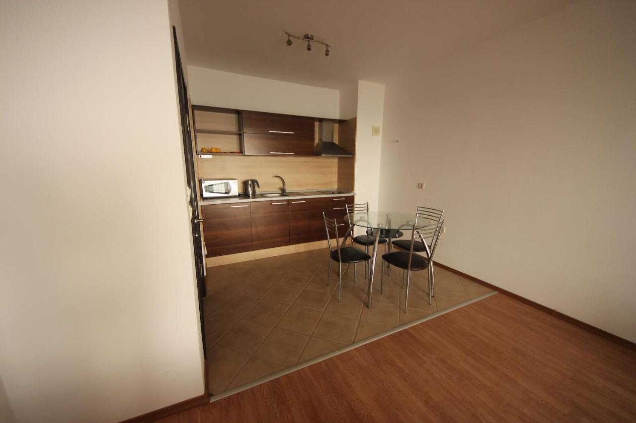 Menada Rocamar Apartments Tsarevo Eksteriør bilde