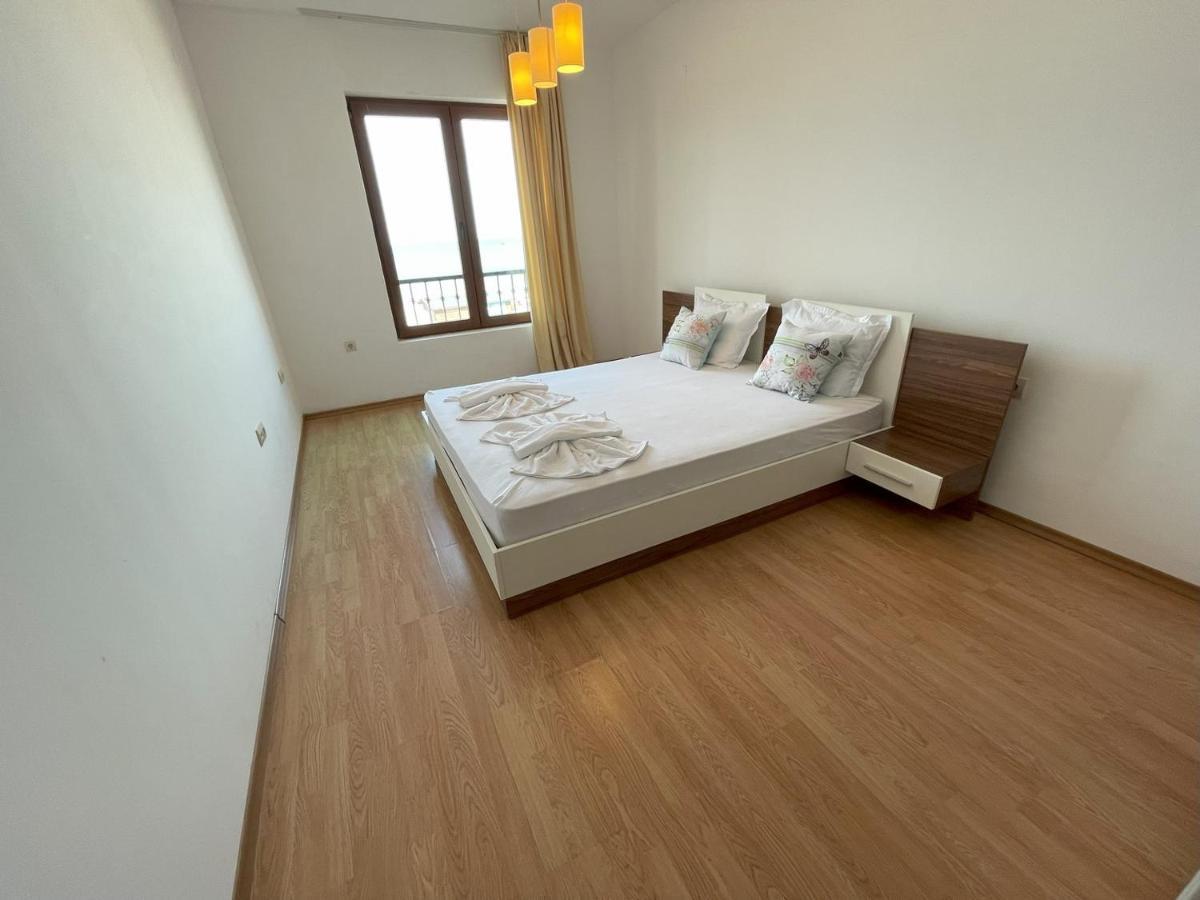 Menada Rocamar Apartments Tsarevo Eksteriør bilde