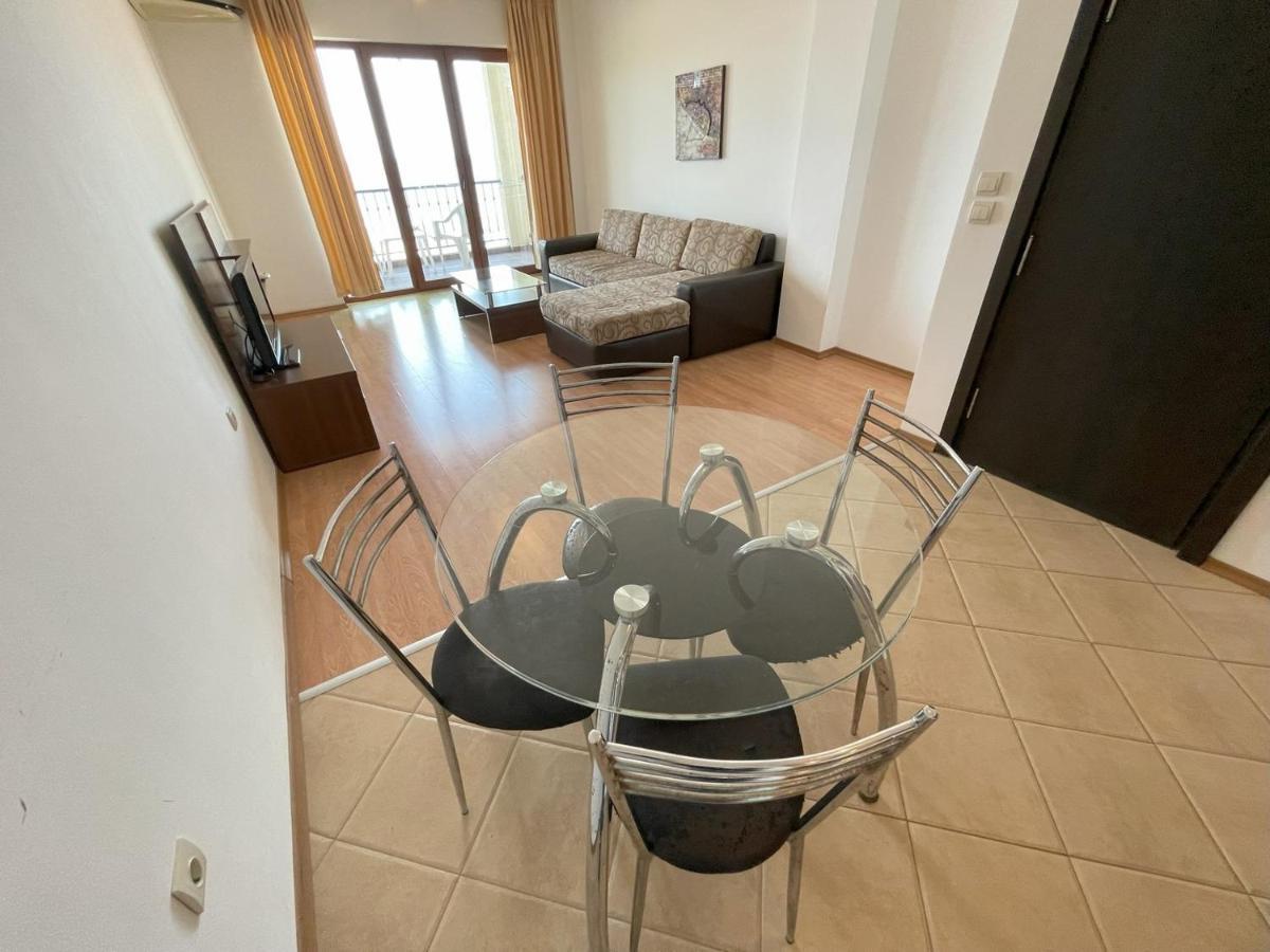 Menada Rocamar Apartments Tsarevo Eksteriør bilde