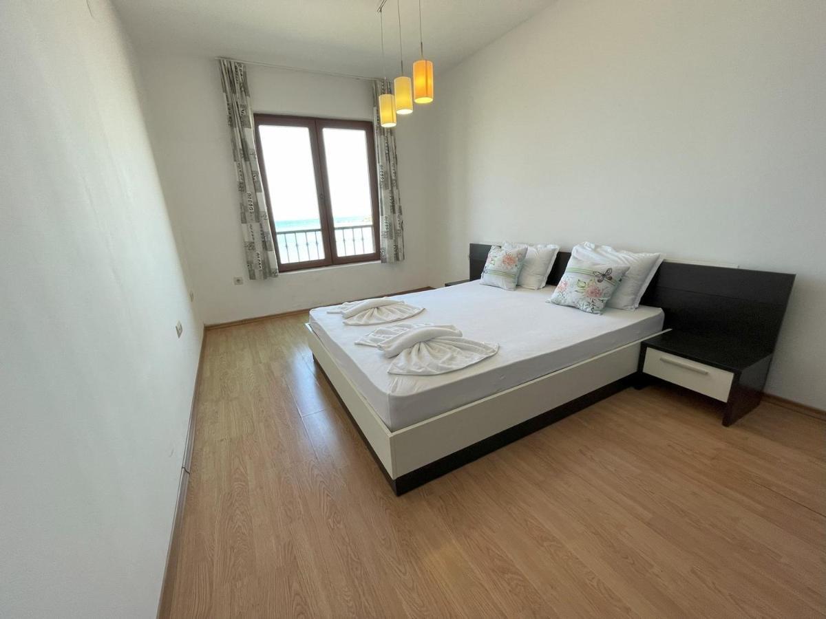 Menada Rocamar Apartments Tsarevo Eksteriør bilde