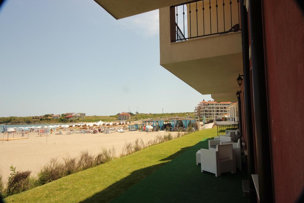 Menada Rocamar Apartments Tsarevo Eksteriør bilde
