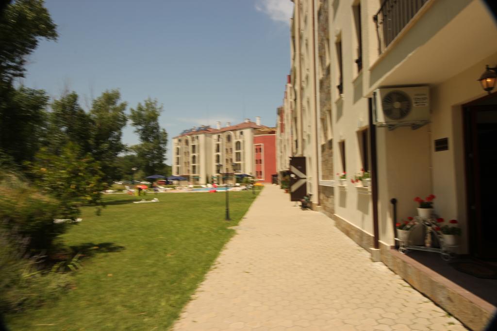 Menada Rocamar Apartments Tsarevo Eksteriør bilde