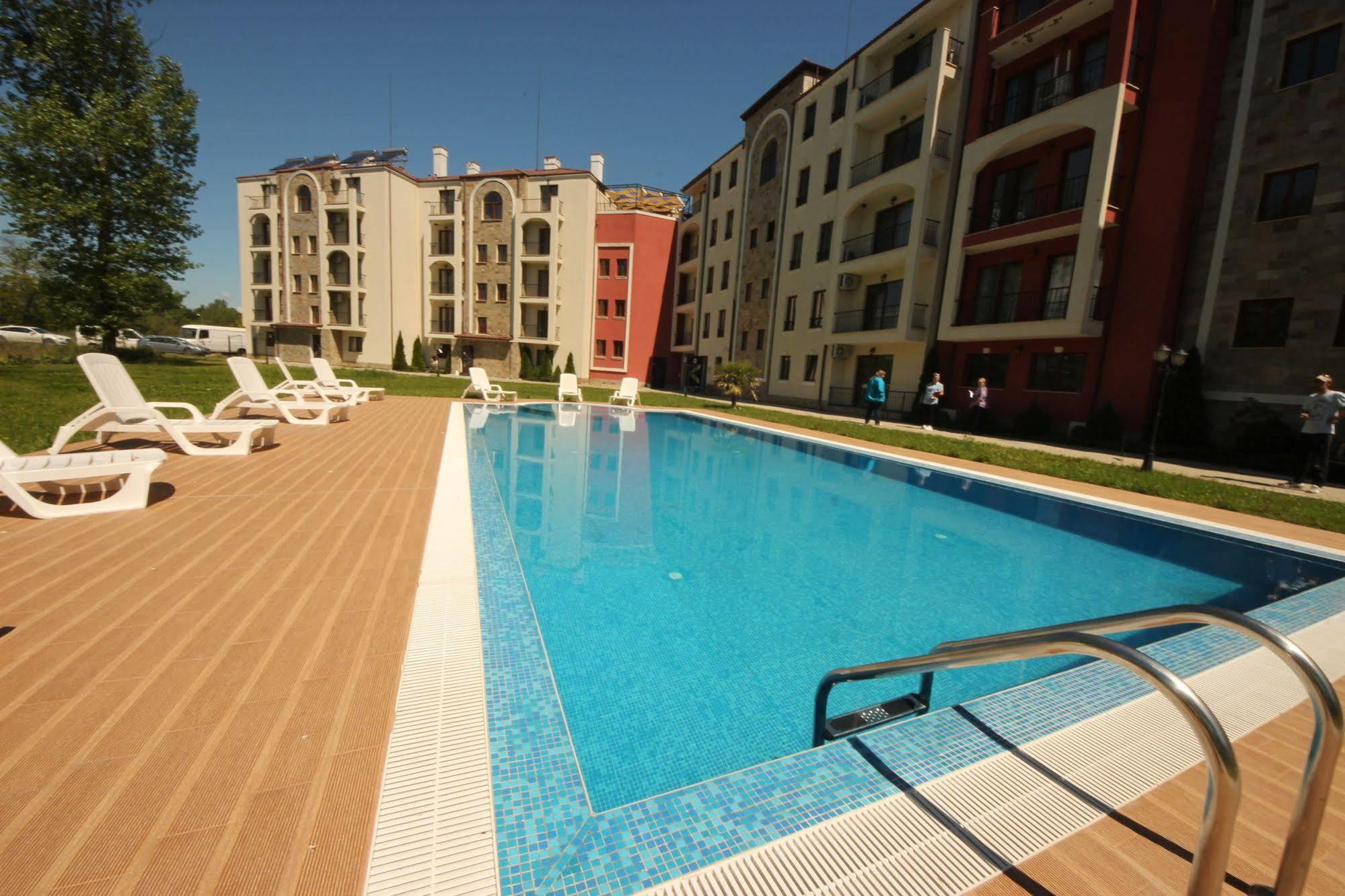 Menada Rocamar Apartments Tsarevo Eksteriør bilde